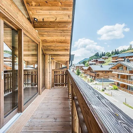 Moulin - By Emerald Chalet