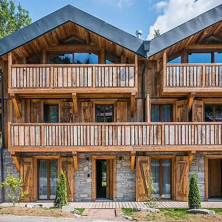 Chalet Moulin - By Emerald *
